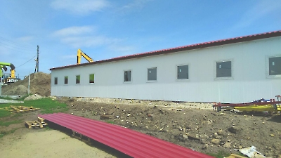 Быстровозводимое модульное здание АБК для АПХ «Мираторг» в Орловской области - вид снаружи
